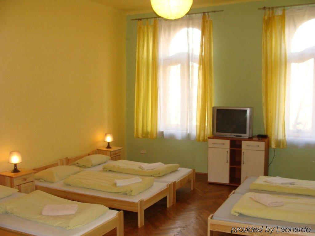 Hostel Al Fresco Kraków Værelse billede